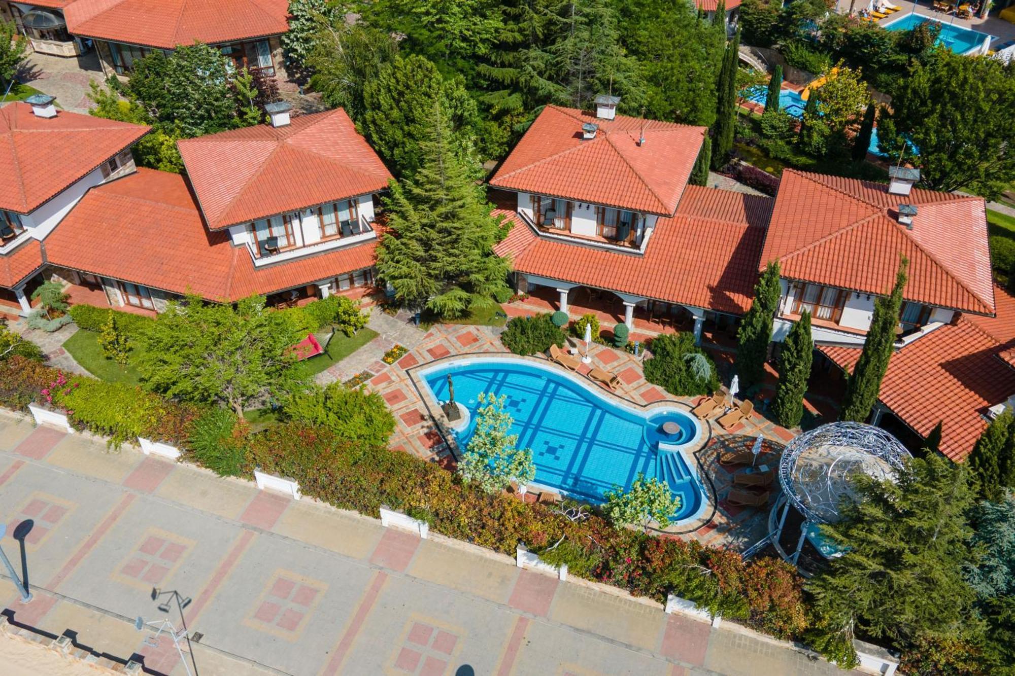 Helena Vip Villas And Suites Sunny Beach Exterior photo