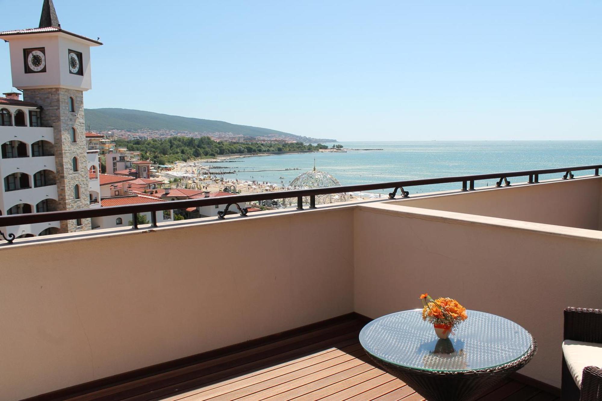 Helena Vip Villas And Suites Sunny Beach Exterior photo